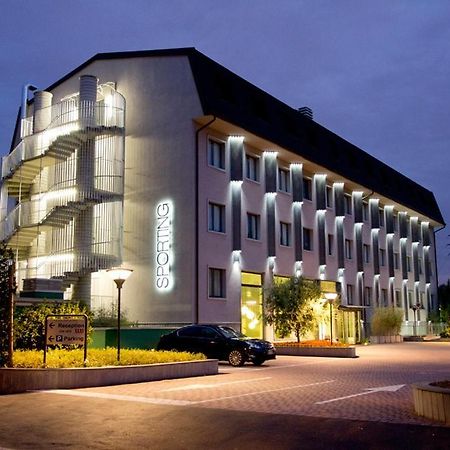 Hotel Sporting Cologno Cologno Monzese Eksteriør billede