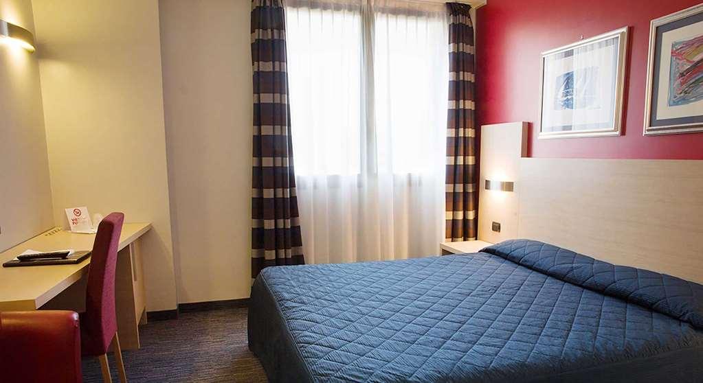 Hotel Sporting Cologno Cologno Monzese Værelse billede